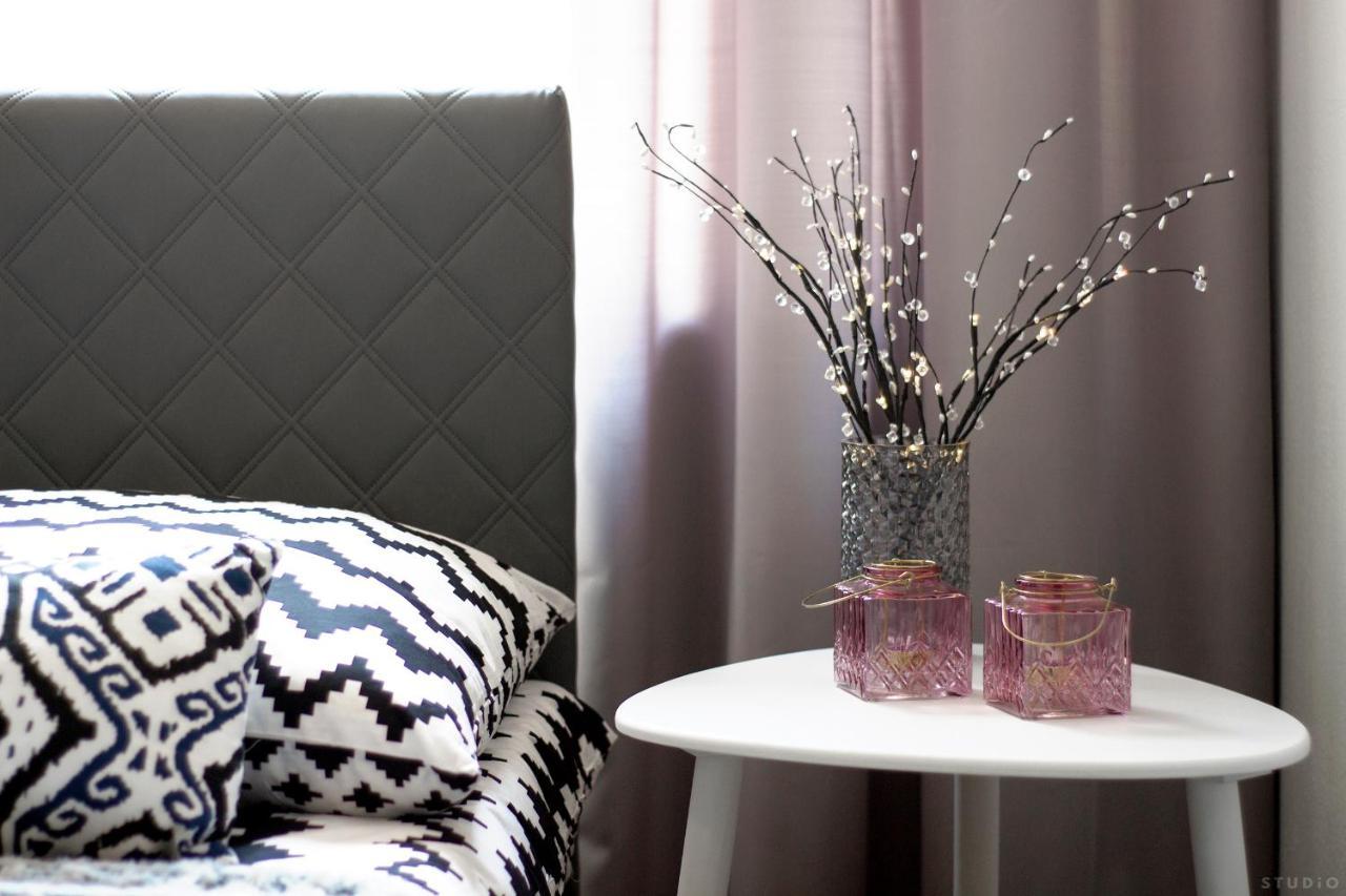 Clicktheflat Hoza Street Apart Rooms Варшава Екстериор снимка