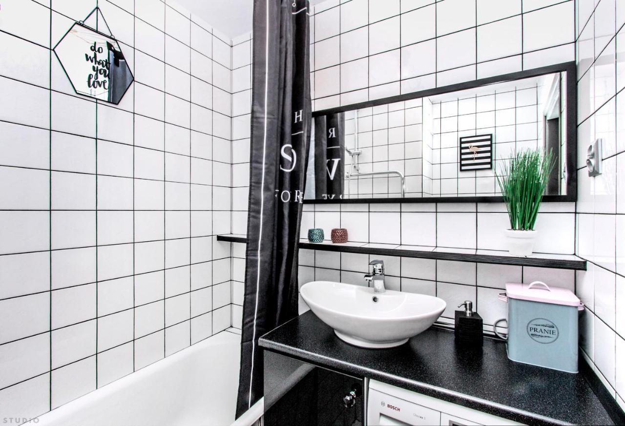 Clicktheflat Hoza Street Apart Rooms Варшава Екстериор снимка