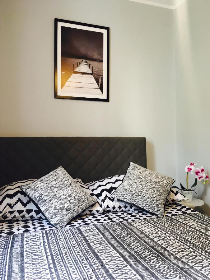 Clicktheflat Hoza Street Apart Rooms Варшава Екстериор снимка